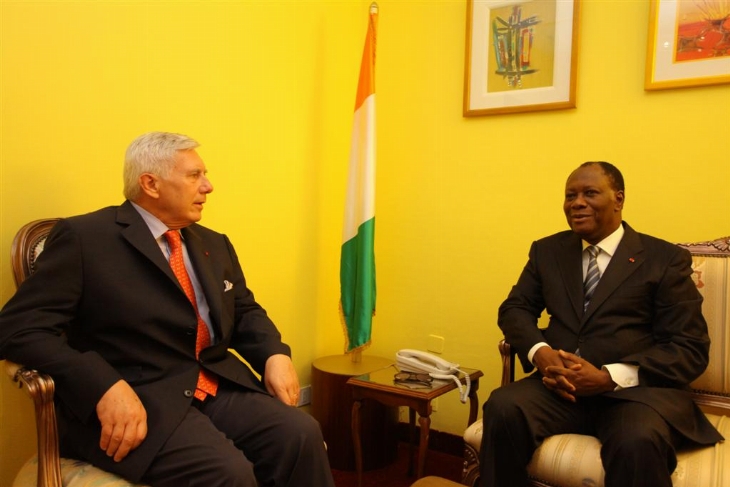 Côte d`Ivoire: Paris annonce une aide 